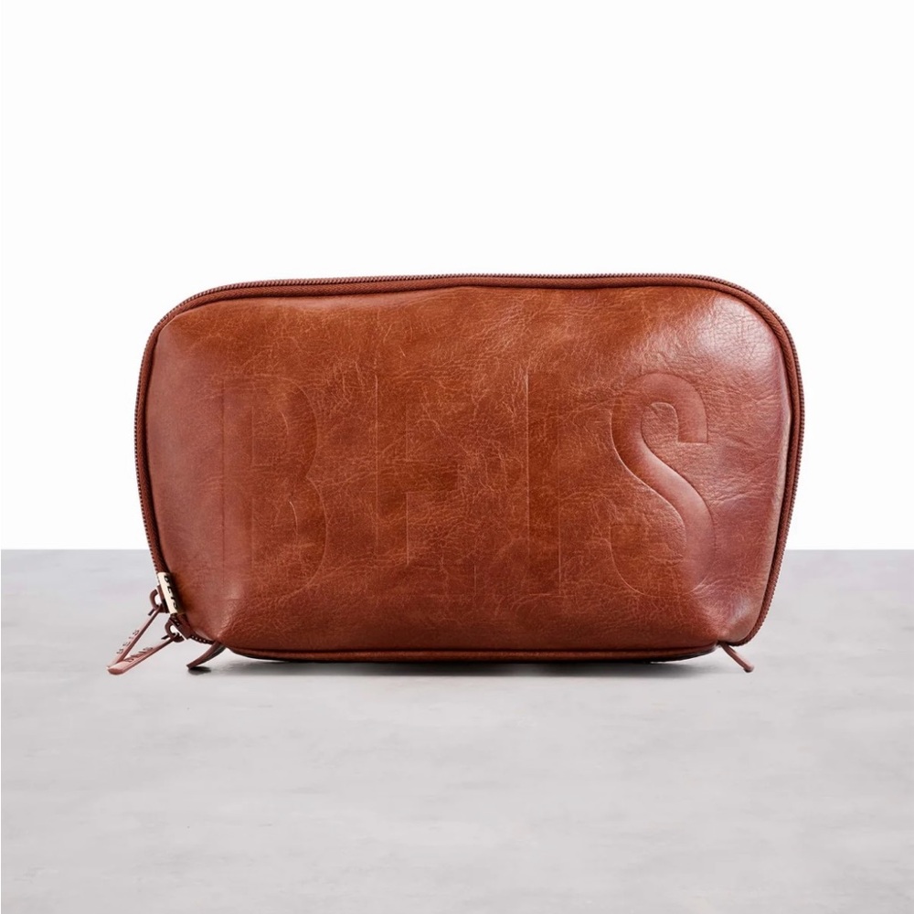 BEIS Brown Cosmetic Bag Smooth Leather Zipper Closure